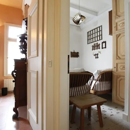 The Place To Be In Cortina Apartment *